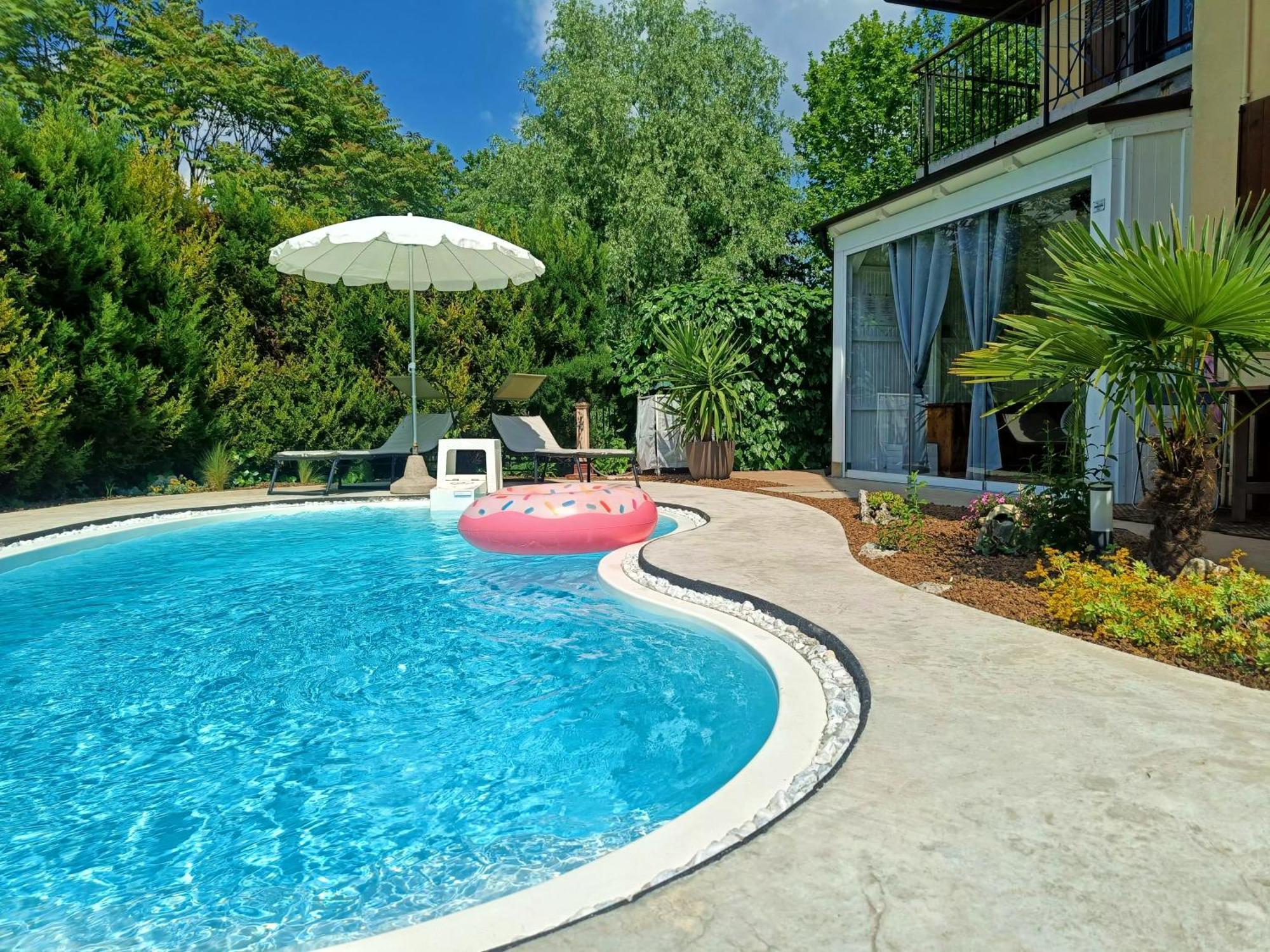 Picnic Room And Pool Кастельнуово-дель-Гарда Экстерьер фото